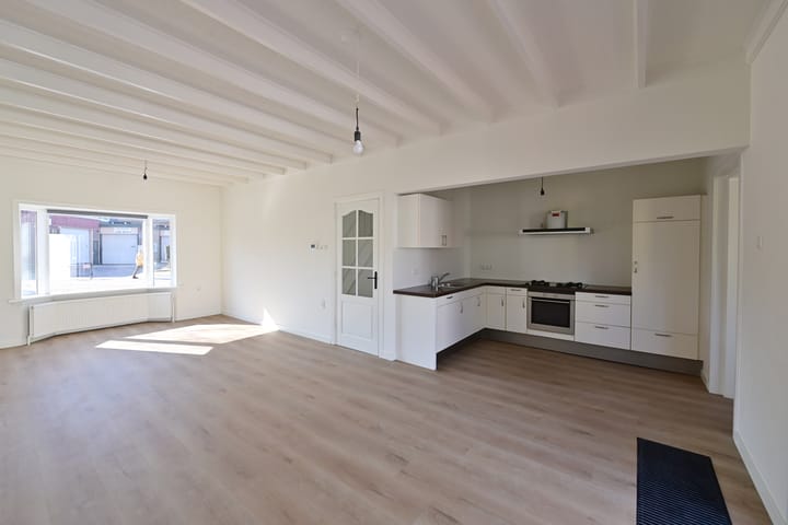 Foto 3 van Professor Kochstraat 55