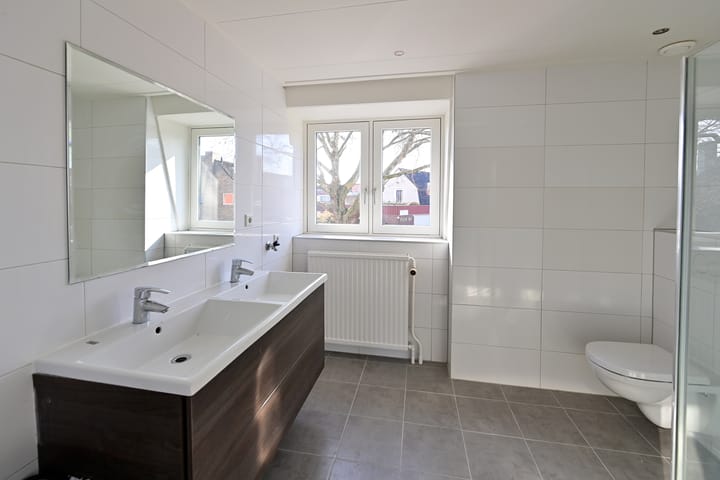 Foto 10 van Professor Kochstraat 55