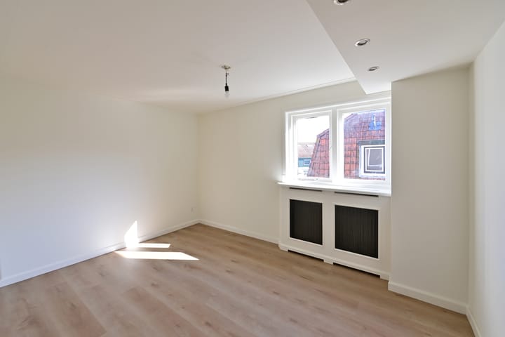 Foto 12 van Professor Kochstraat 55