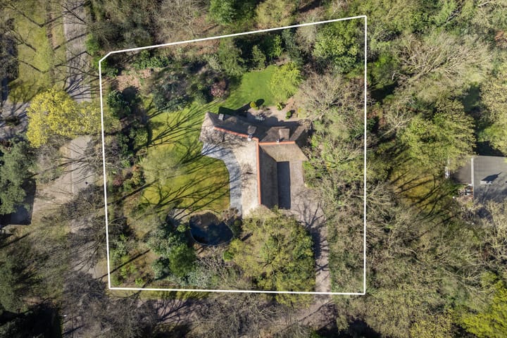 Foto 2 van Larikslaan 1