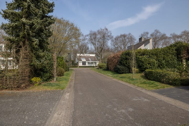 Foto 35 van Pyreneeënlaan 13