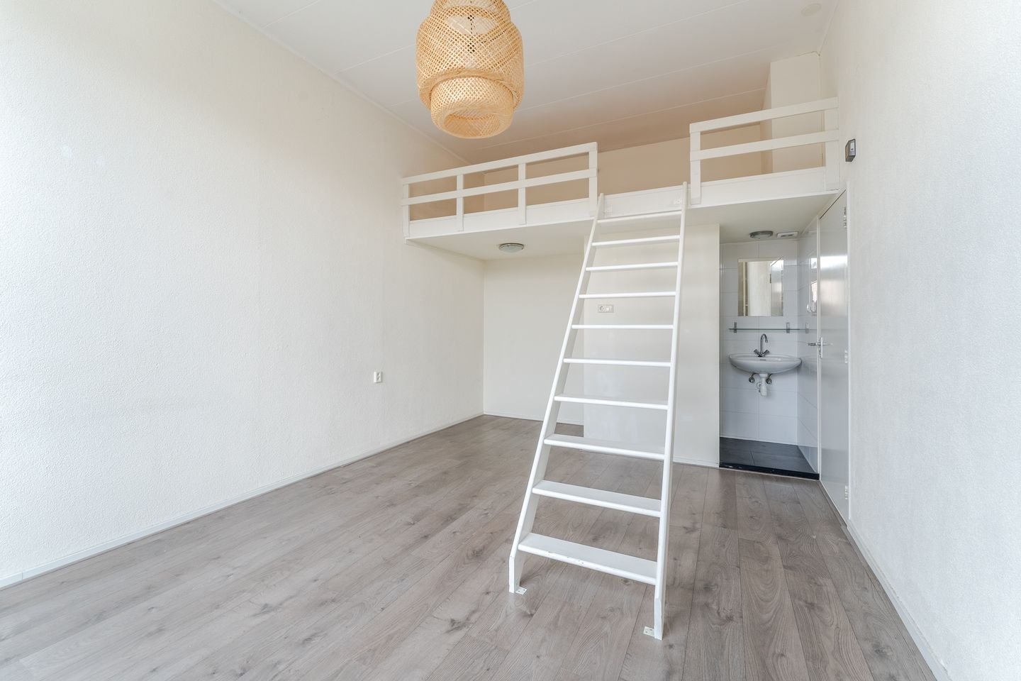 Foto 34 van Hendrik van Viandenstraat 13