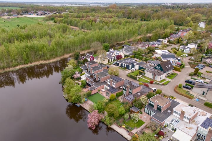 Photo 2 of Telstar 9