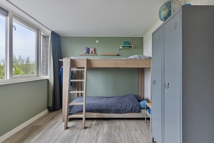 Photo 37 of Telstar 9