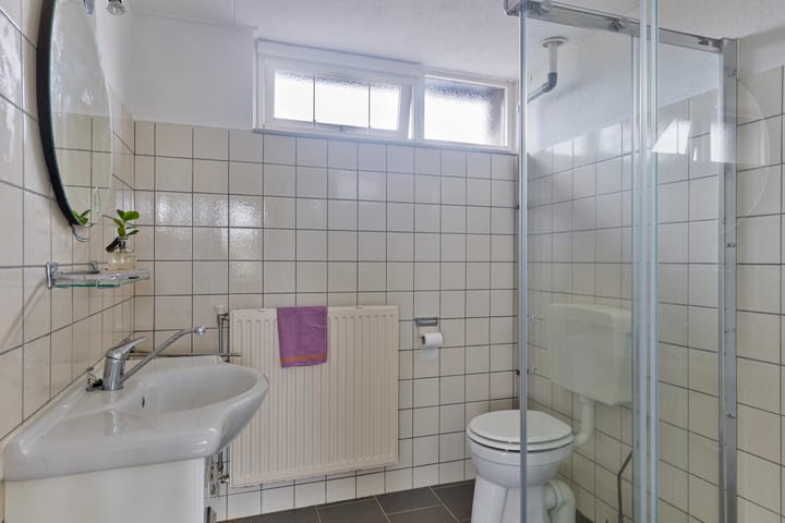 Photo 40 of Telstar 9