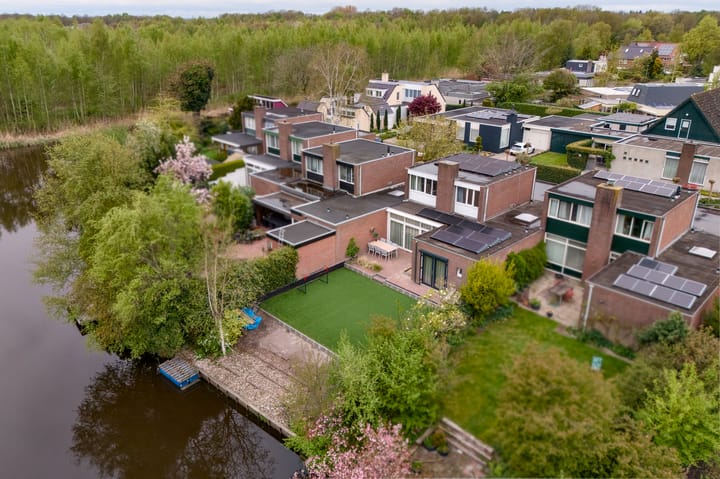 Photo 60 of Telstar 9