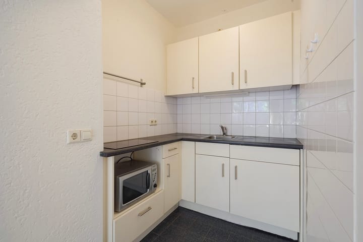 Photo 13 of Jan van Nassaustraat 45-A