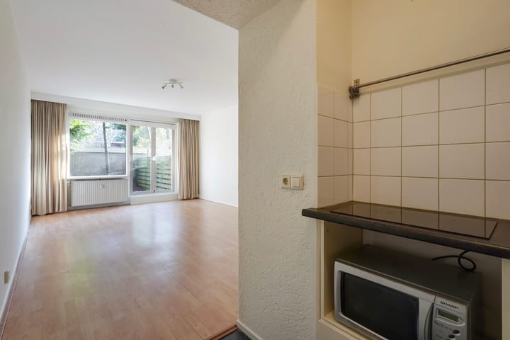 Photo 15 of Jan van Nassaustraat 45-A