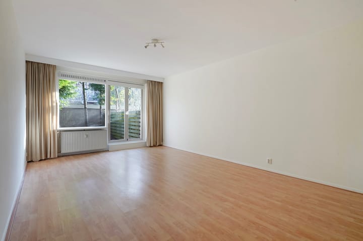 Photo 3 of Jan van Nassaustraat 45-A