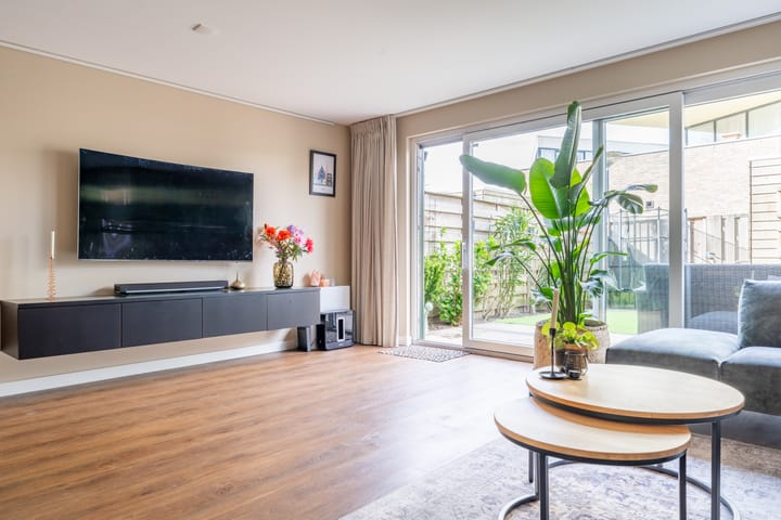 Foto 19 van Louise Hardenbergsingel 9