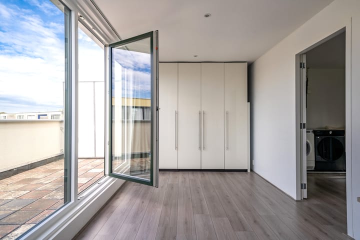 Foto 39 van Louise Hardenbergsingel 9