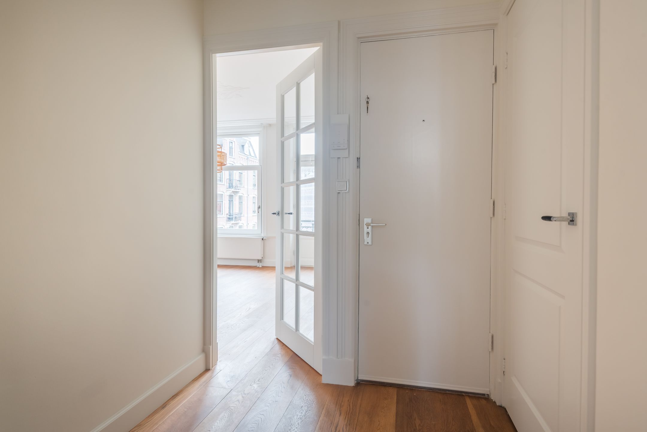 Foto 3 van Staringplein 2-2