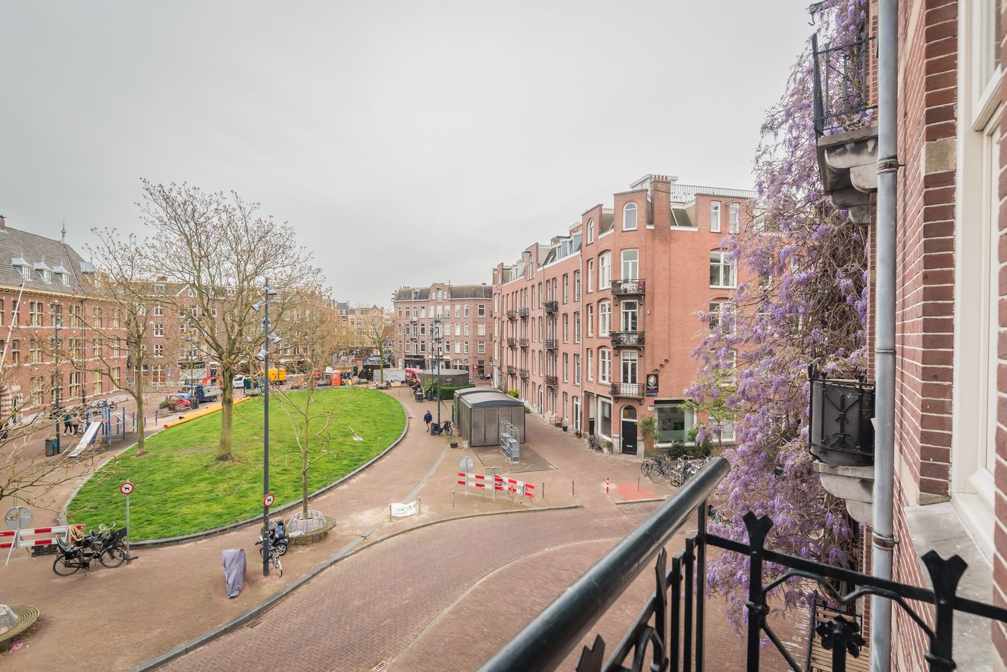 Foto 10 van Staringplein 2-2