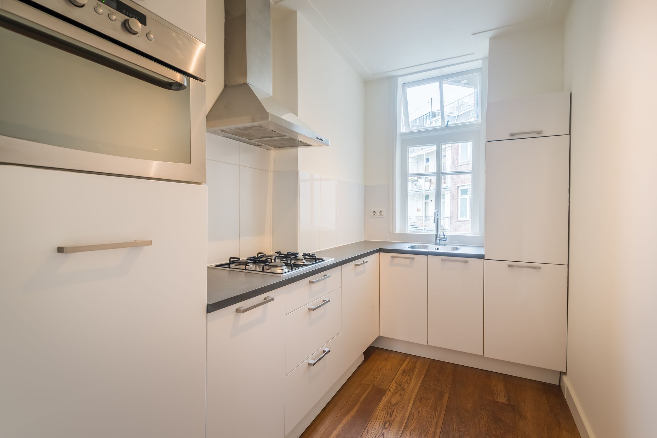 Foto 15 van Staringplein 2-2