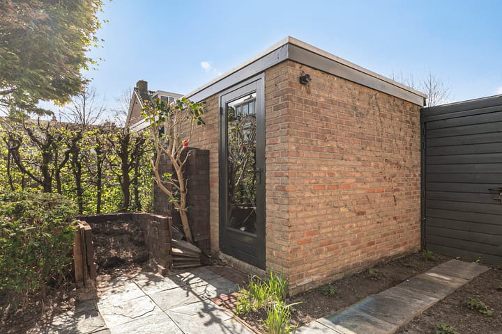 Foto 42 van Hugo de Vriesstraat 10