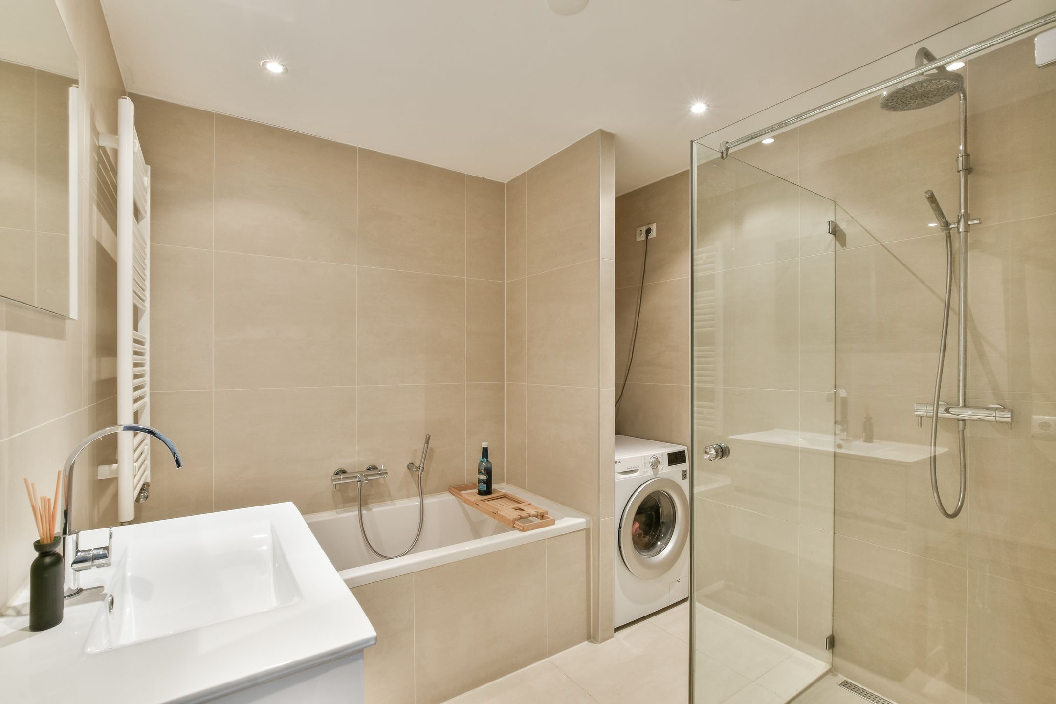 Foto 9 van Uiterwaardenstraat 110-3