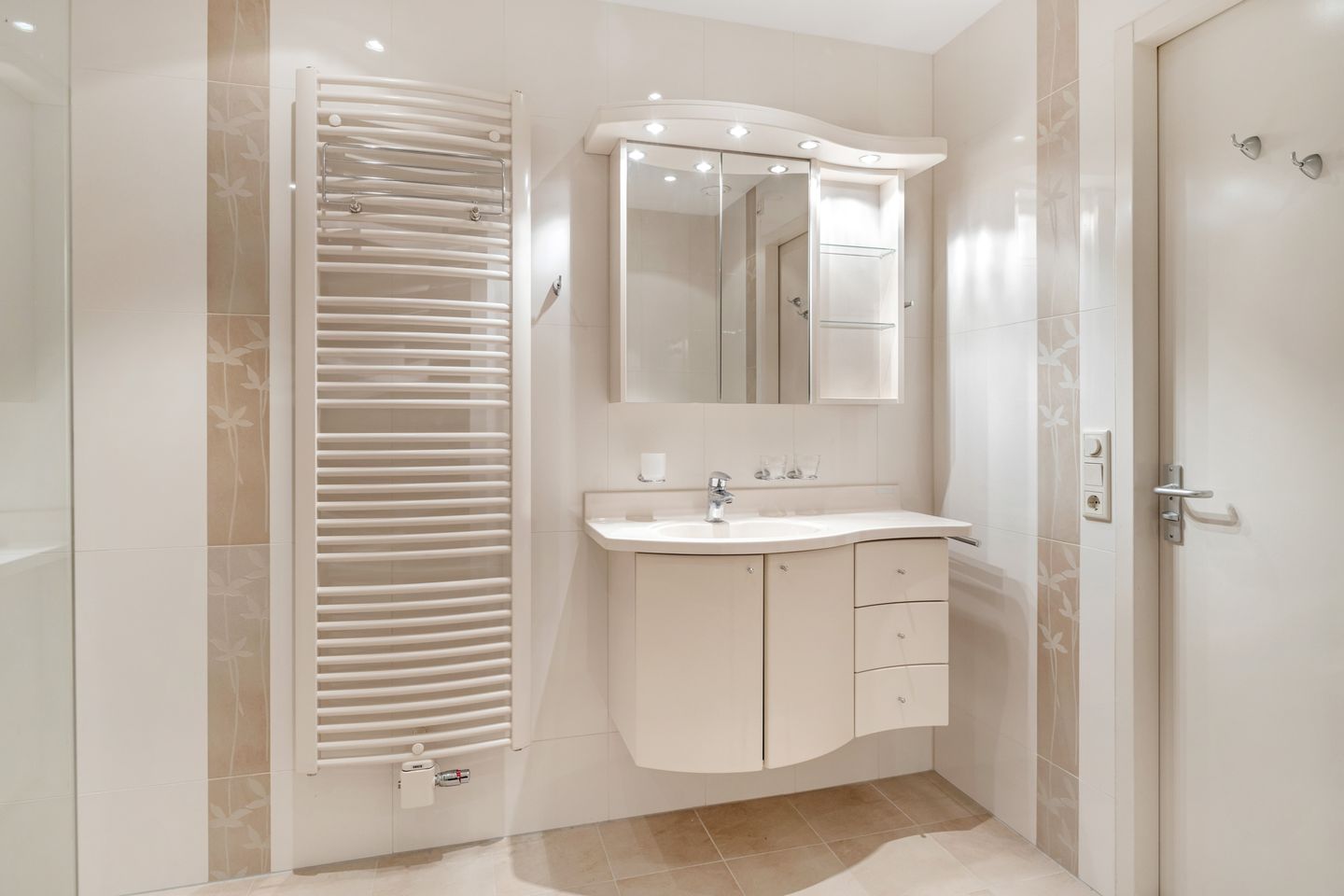 Foto 40 van Finsponglaan 48