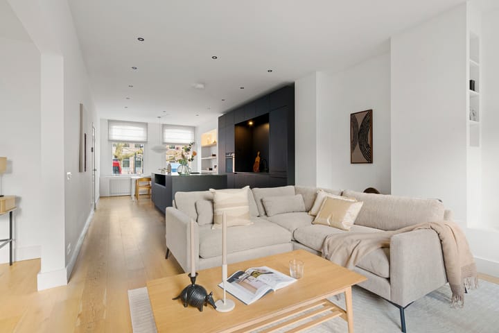 Foto 5 van Van Oldenbarneveldtplein 11-H