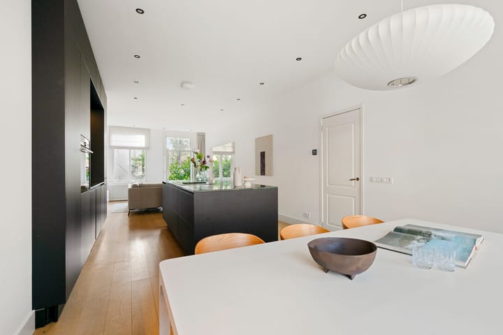 Foto 19 van Van Oldenbarneveldtplein 11-H