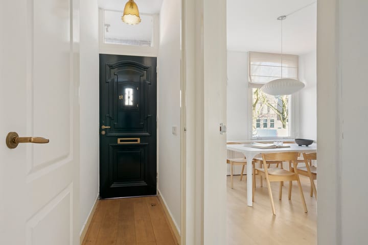 Foto 22 van Van Oldenbarneveldtplein 11-H