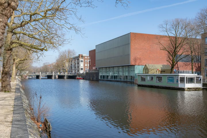 Foto 54 van Van Oldenbarneveldtplein 11-H