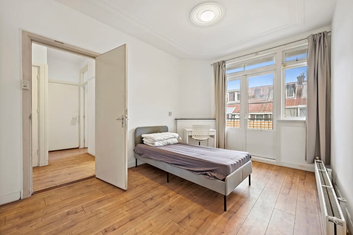 Foto 13 van De Genestetlaan 82