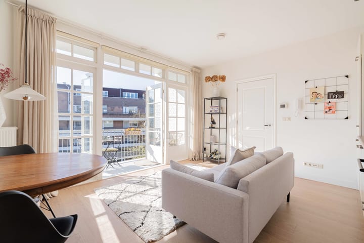 Foto 7 van Surinameplein 9-3A