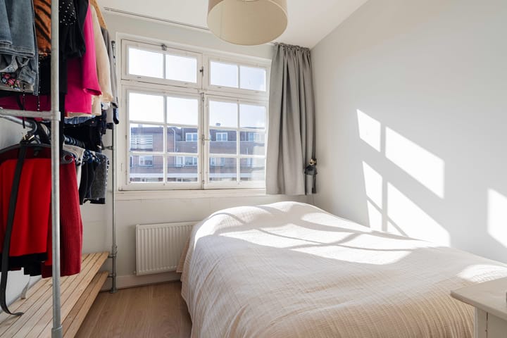 Foto 18 van Surinameplein 9-3A