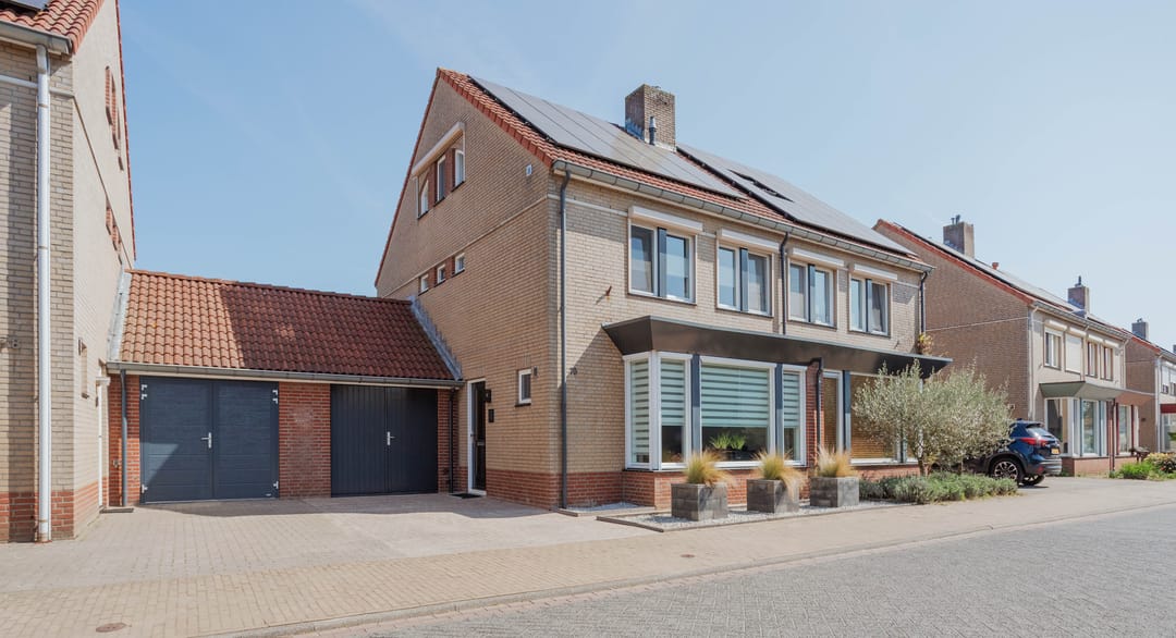 Foto 1 van Van Bronckhorststraat 76