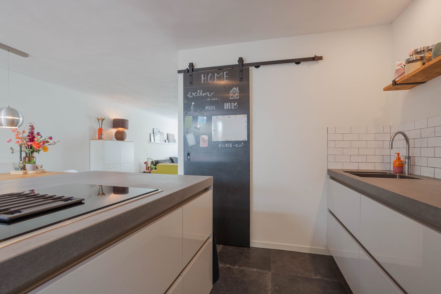 Foto 19 van Van Bronckhorststraat 76