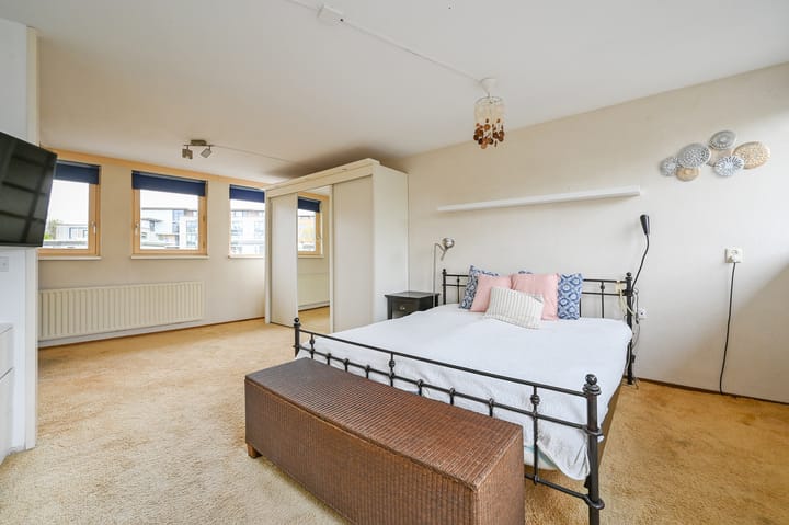 Foto 29 van Trezoriersdreef 65