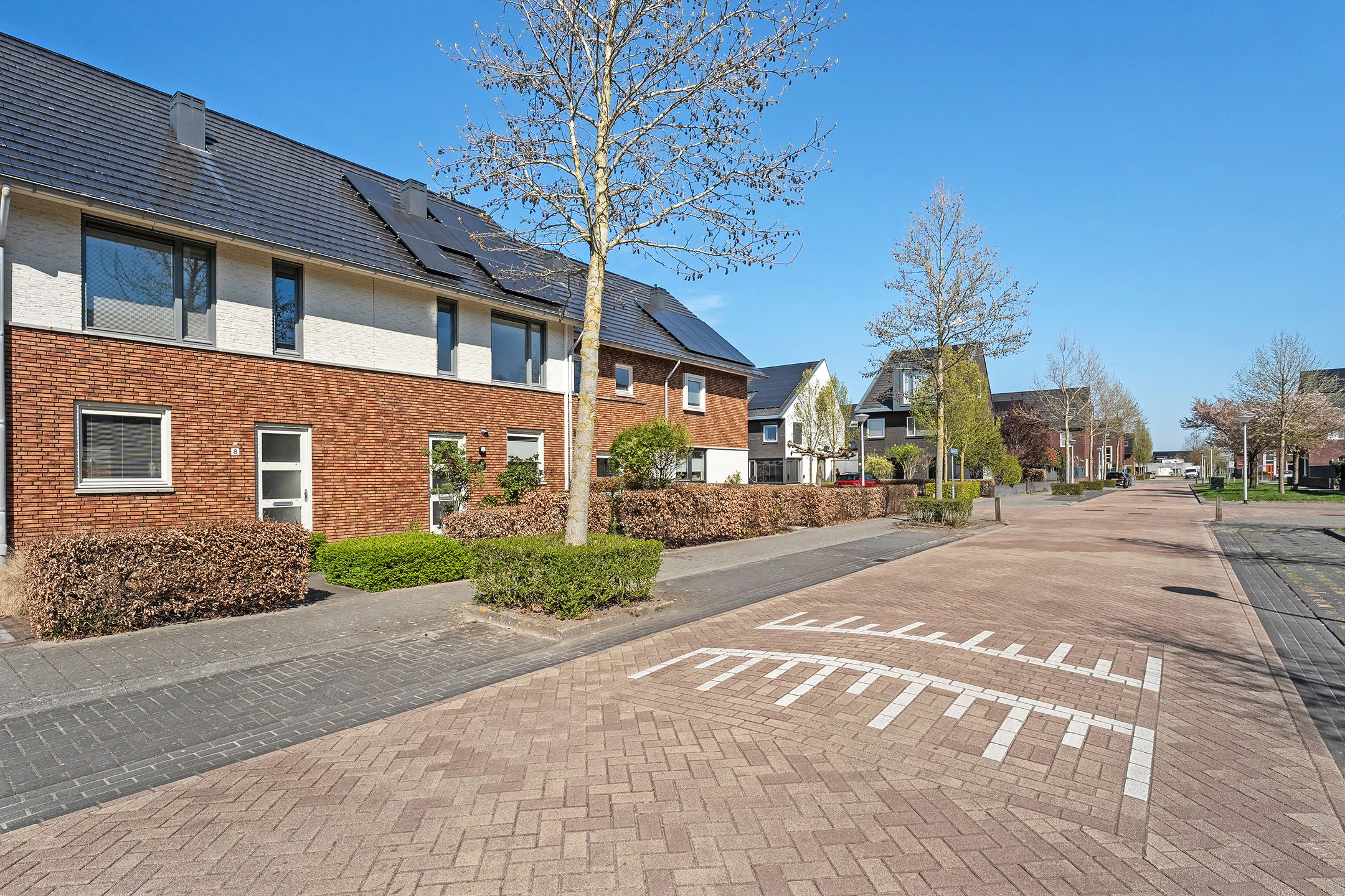 Photo 3 of Benthuislaan 8