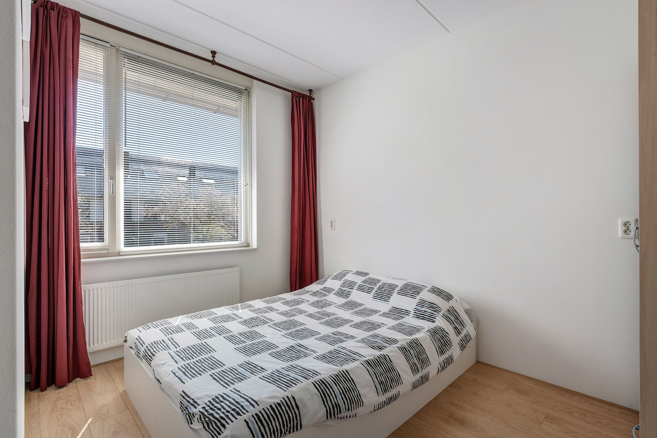 Photo 21 of Benthuislaan 8