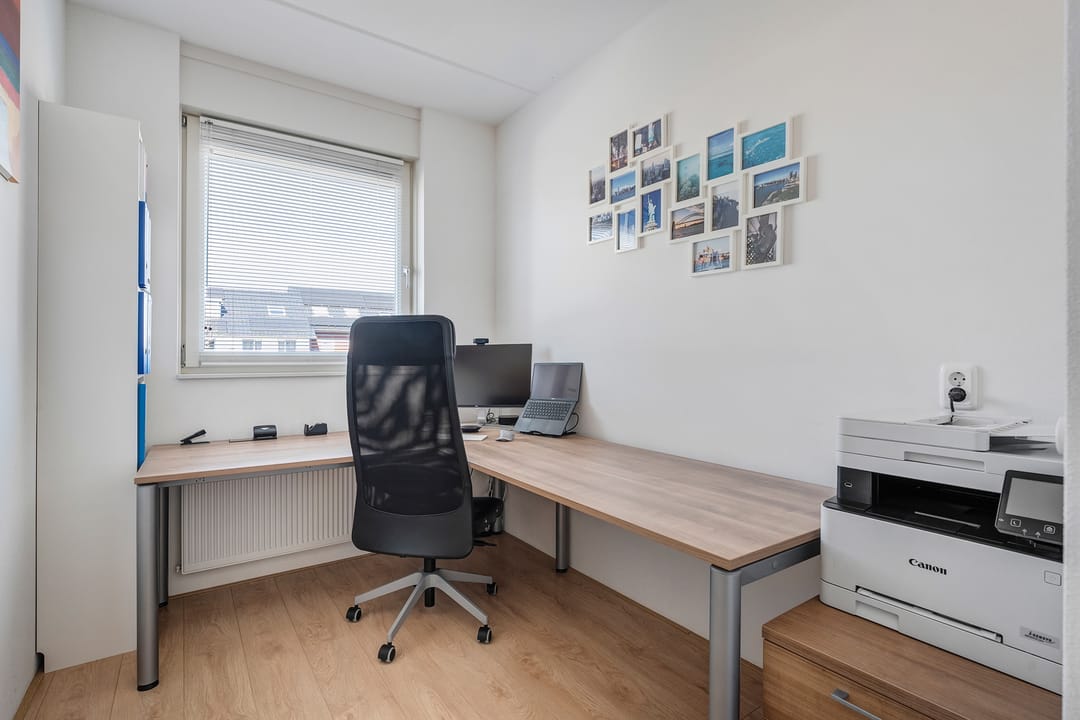 Photo 23 of Benthuislaan 8