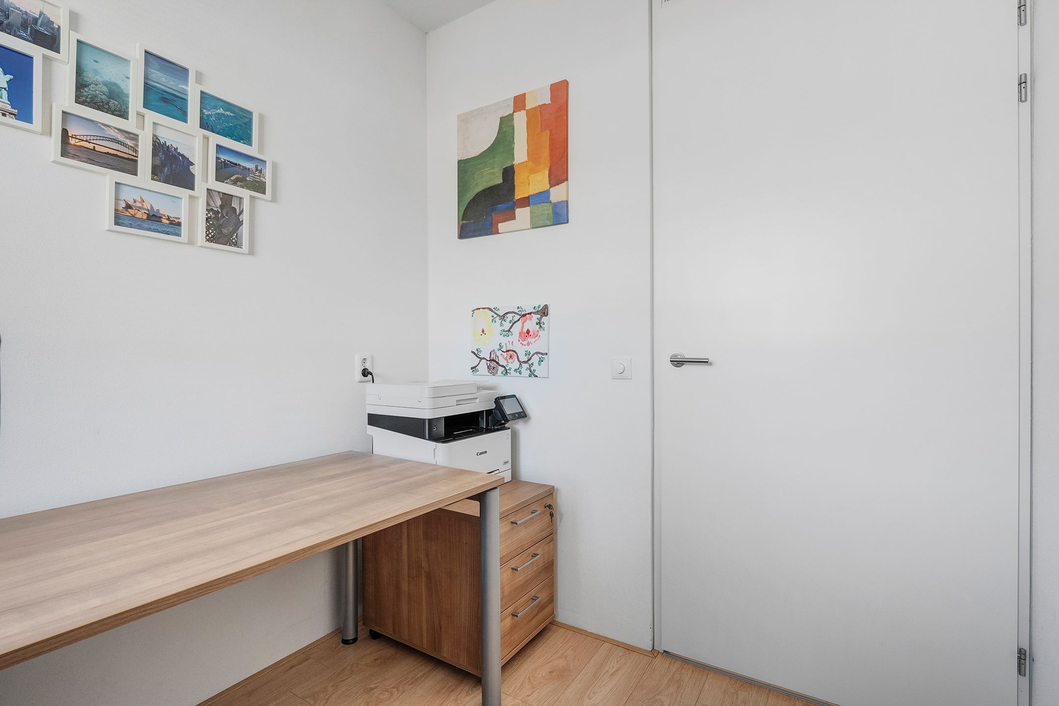 Photo 24 of Benthuislaan 8