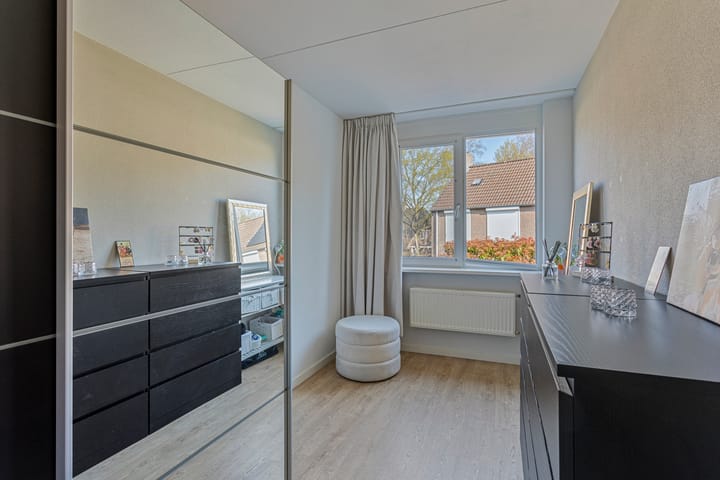 Foto 19 van Bartenweg 10