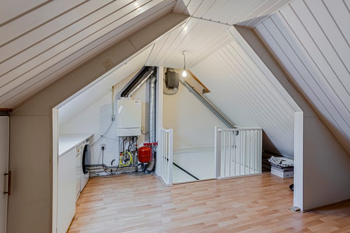 Foto 25 van Bartenweg 10