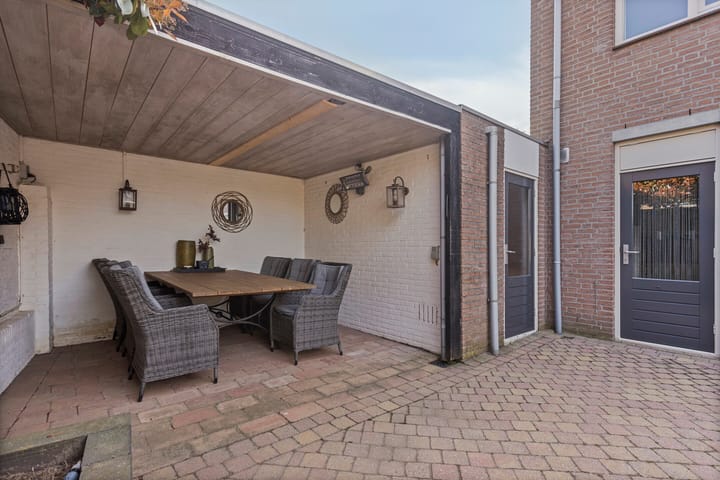 Foto 28 van Bartenweg 10