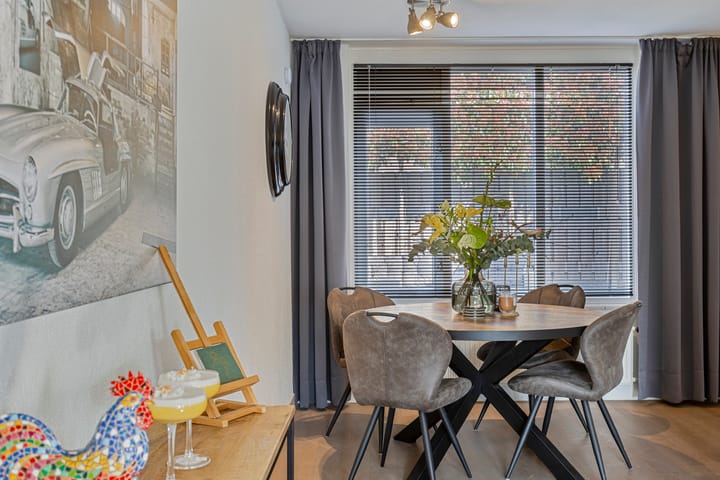 Foto 11 van Bartenweg 10