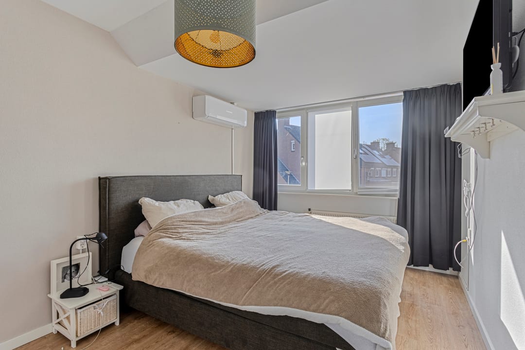 Foto 17 van Bartenweg 10