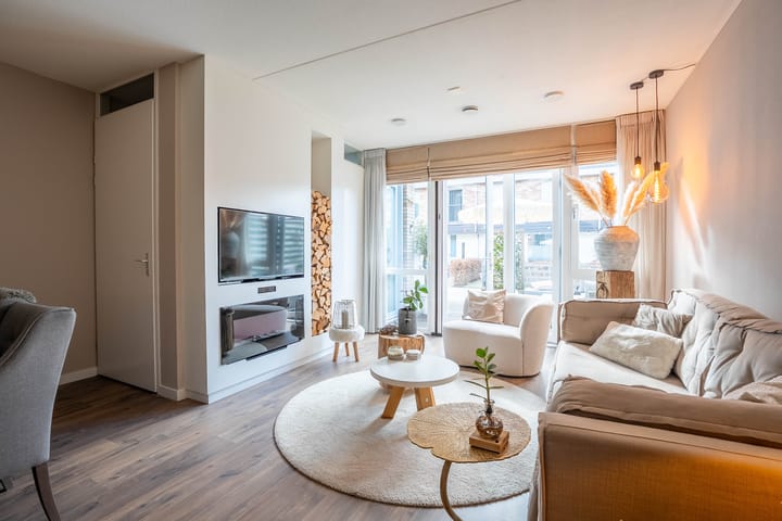 Foto 1 van Van Damstraat 10