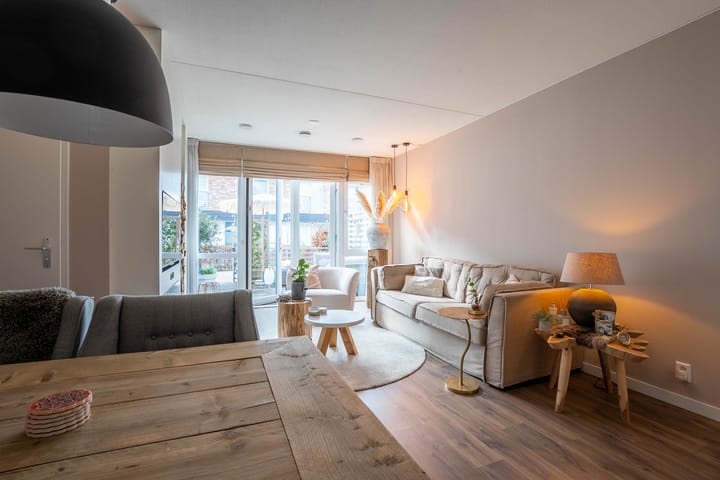 Foto 7 van Van Damstraat 10