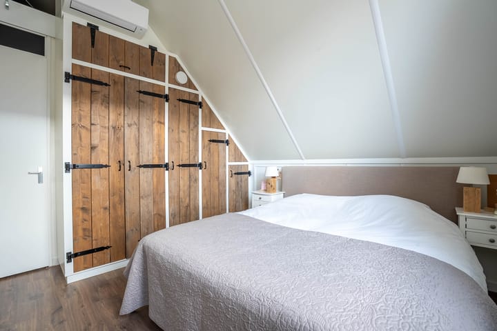 Foto 11 van Van Damstraat 10