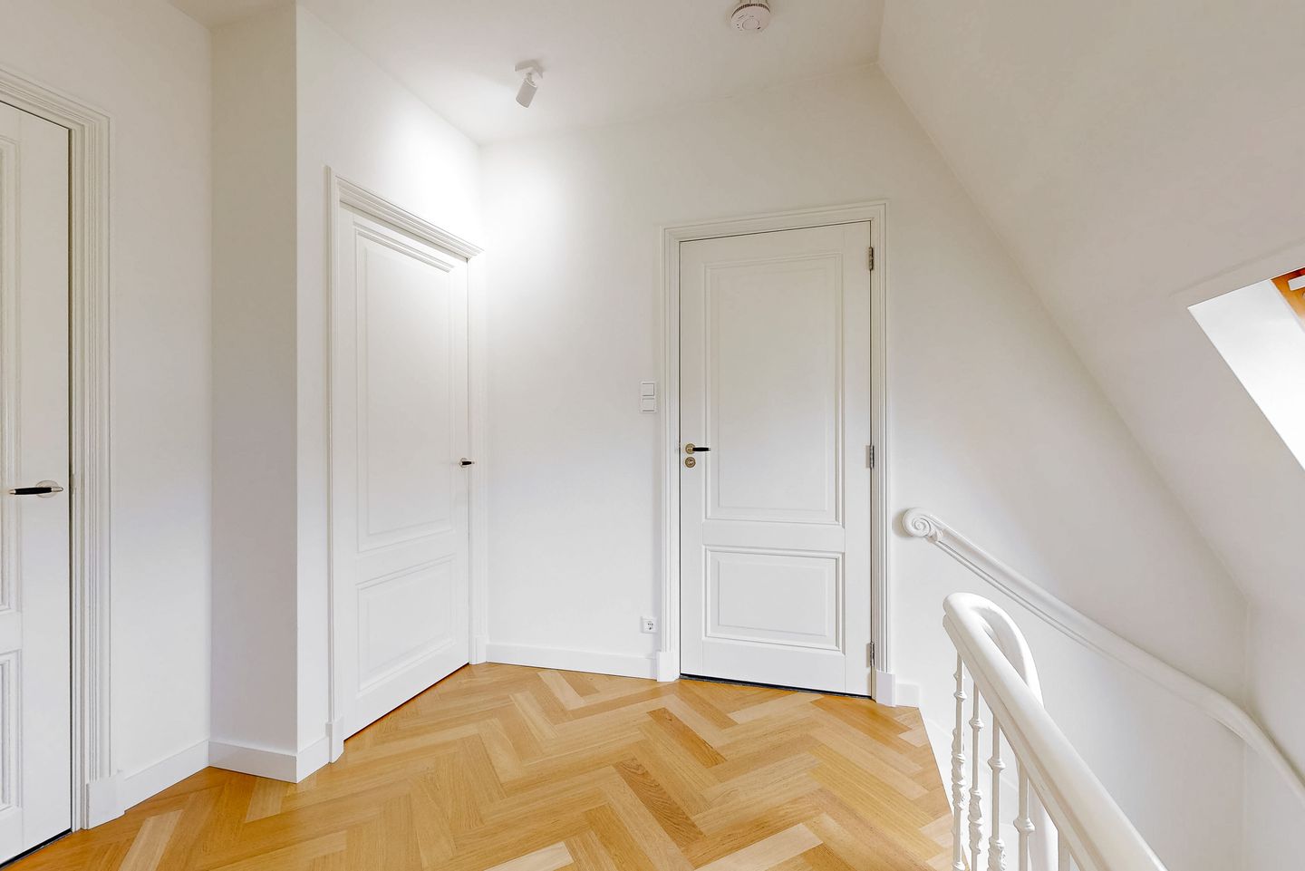 Foto 29 van Koningsplein 19