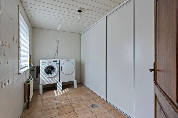 Foto 8 van Hugo van der Goesstraat 1