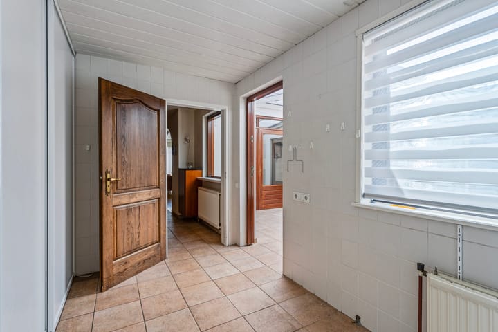 Foto 9 van Hugo van der Goesstraat 1