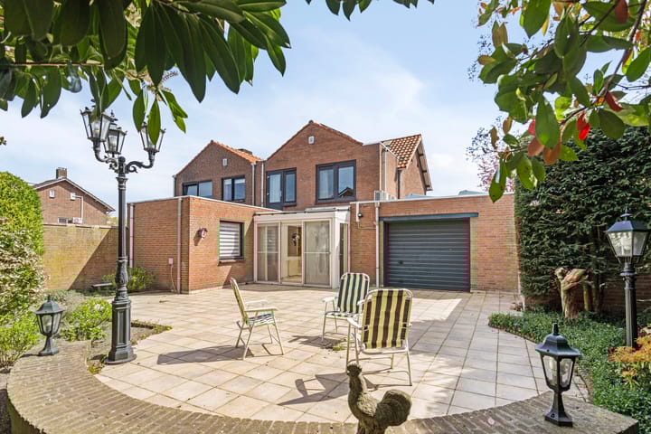 Foto 20 van Hugo van der Goesstraat 1