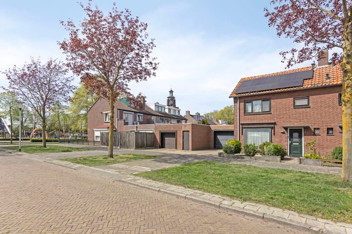 Foto 24 van Hugo van der Goesstraat 1