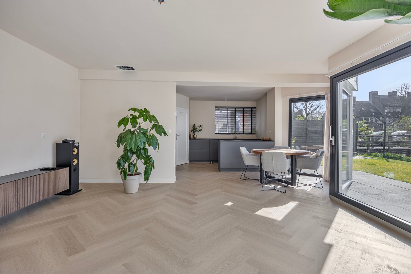 Foto 10 van 't Grachtje over 12