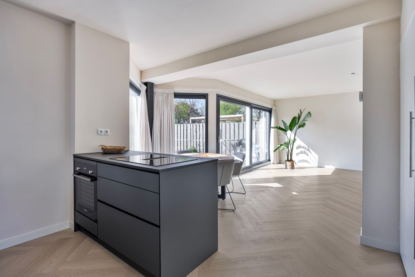 Foto 14 van 't Grachtje over 12